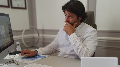 Dr Farès BELHASSEN